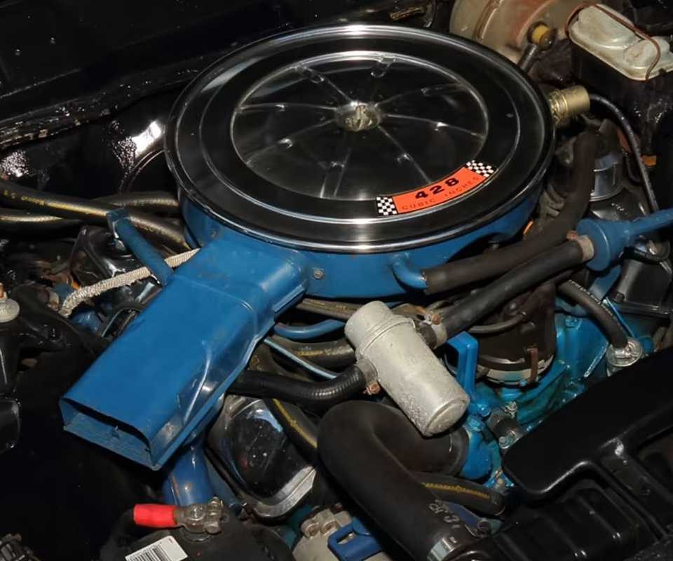 1969 Ford Torino Talladega 426 V8 Engine