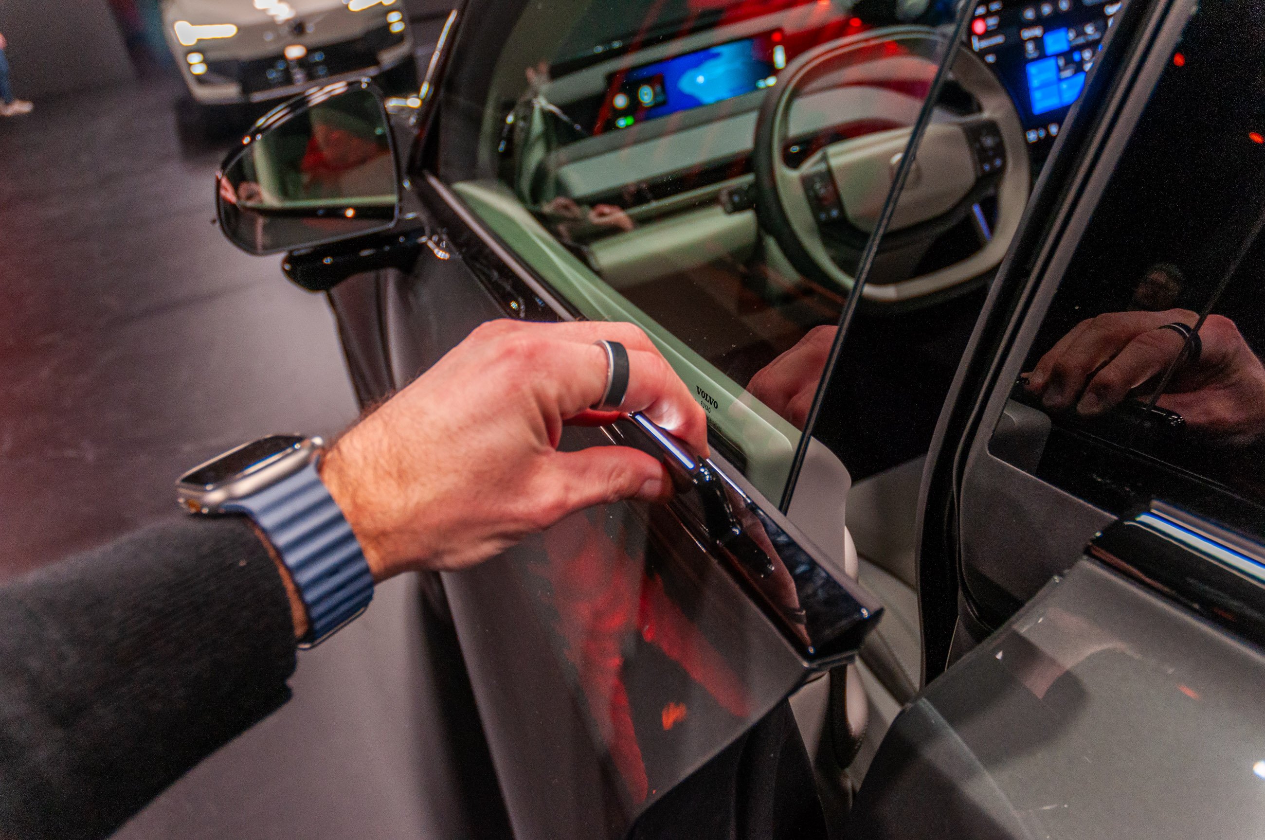 Volvo EX60’s electronic door handle Joel Feder