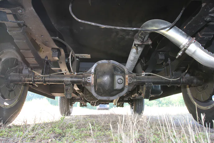 The Junkyard Airvan Rebuilt Around a Mercedes OM617