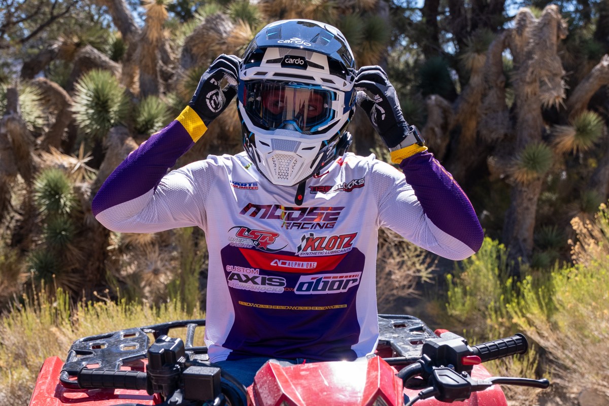Cardo's Venture Helmet: The Trail's First Full-Time Conversation